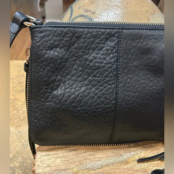 Vince Camuto Ida Textured Black Leather Crossbody Bag - Picture 2 of 12
